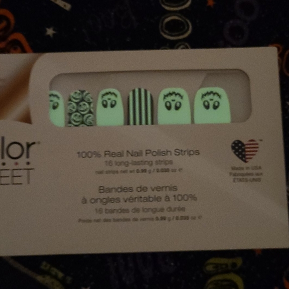 Color Street Boo Crew Glow in Dark NEW Set 👻 - Picture 5 of 5